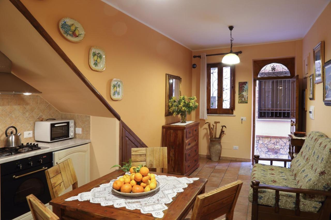 Apartamento Casa Antico Borgo Cuseni Taormina Exterior foto