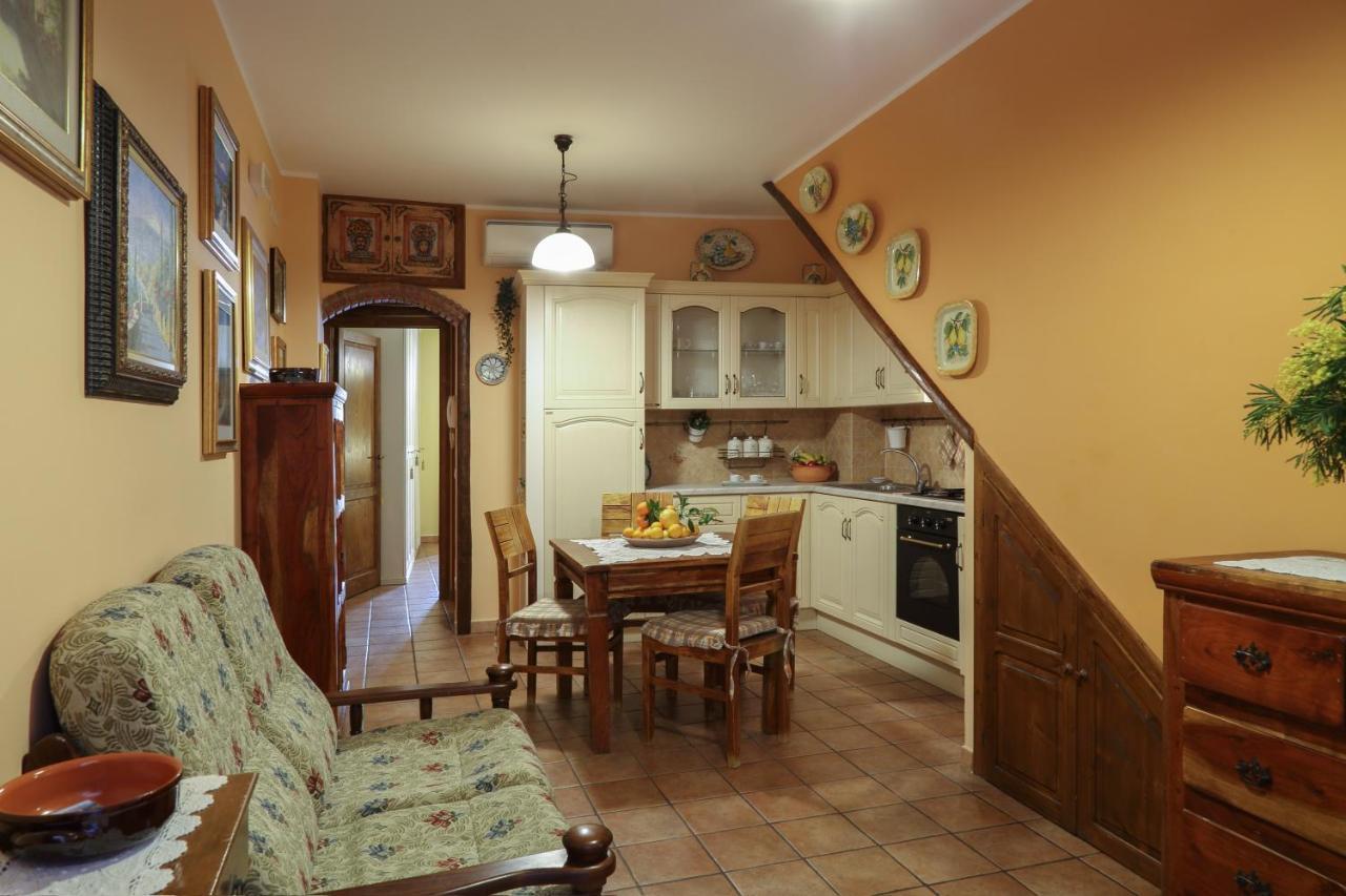 Apartamento Casa Antico Borgo Cuseni Taormina Exterior foto